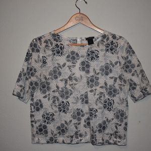 ANN TAYLOR Cropped blue floral top